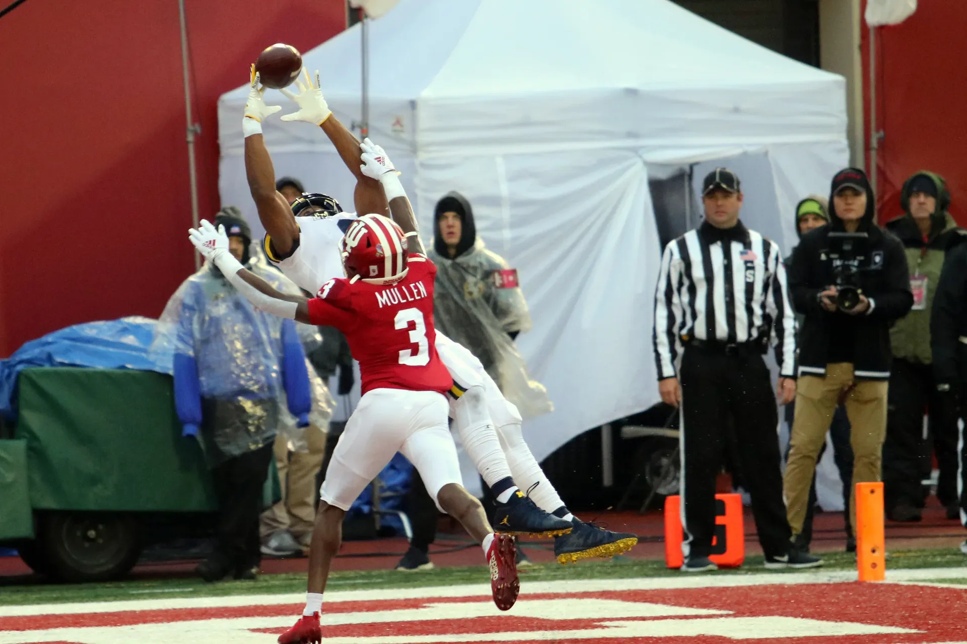 Michigan Wolverines at Indiana Hoosiers IMG 1863 (49116033393)