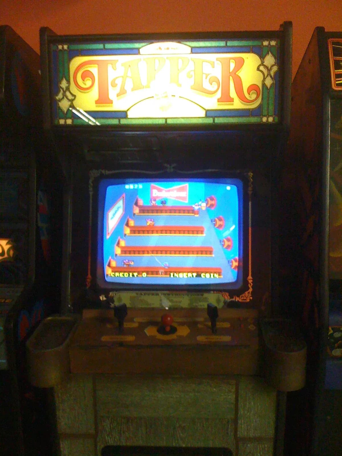 Tapper arcade cabinet - Bally Midway